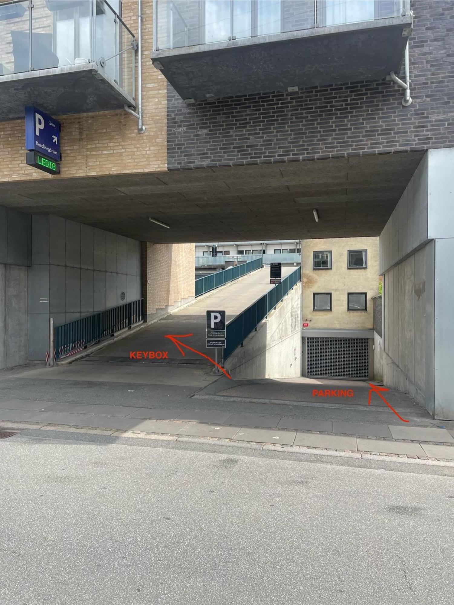 Modern Central Apt With Rooftop, Privat Balcony, & Free Parking,Next To Aarhus Attractions Exterior photo